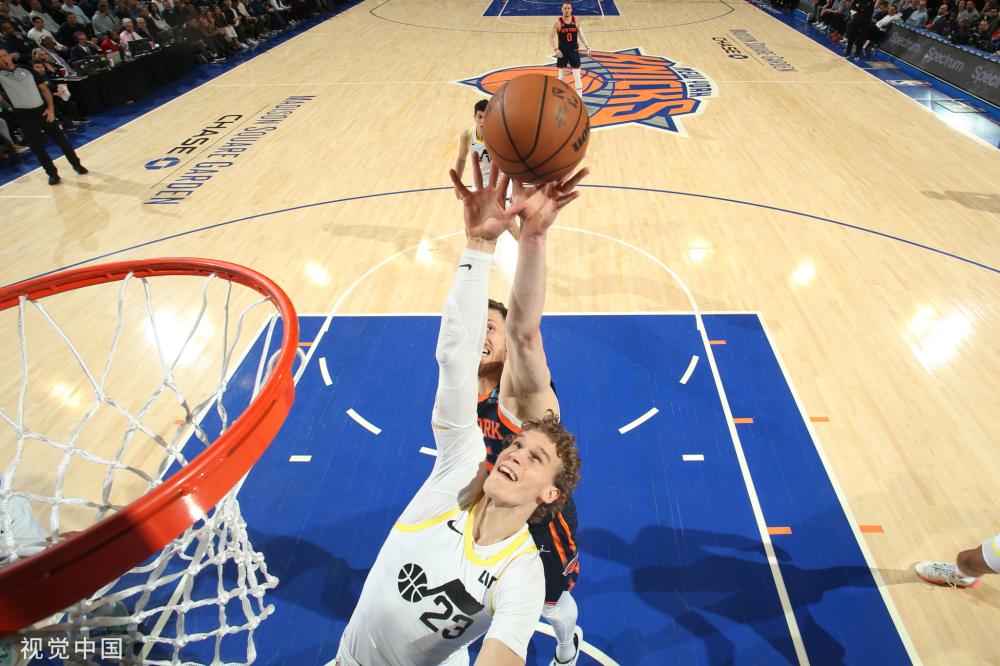 更肩负了中 更肩负了中